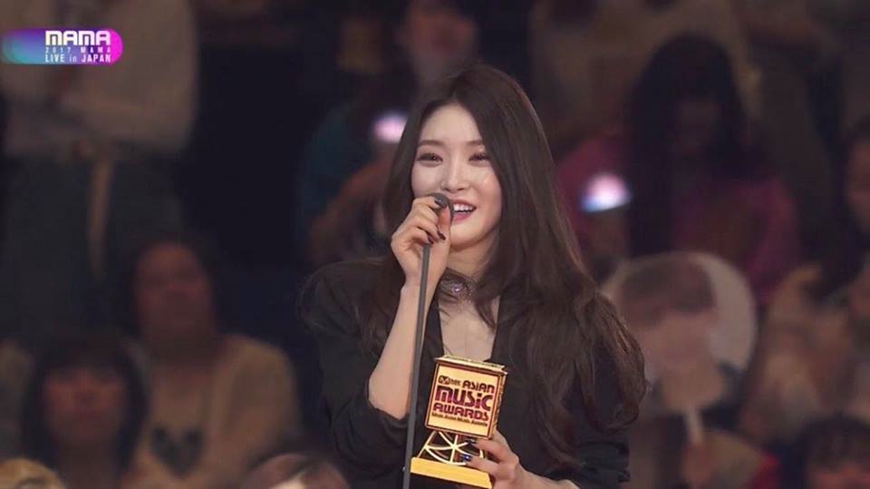 MAMA 2017: nhiều màn trình diễn điển cao nhưng vẫn gây tranh cãi