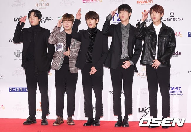 Nữ diễn viên vô danh “lấn át” dàn trai xinh gái đẹp Kpop
