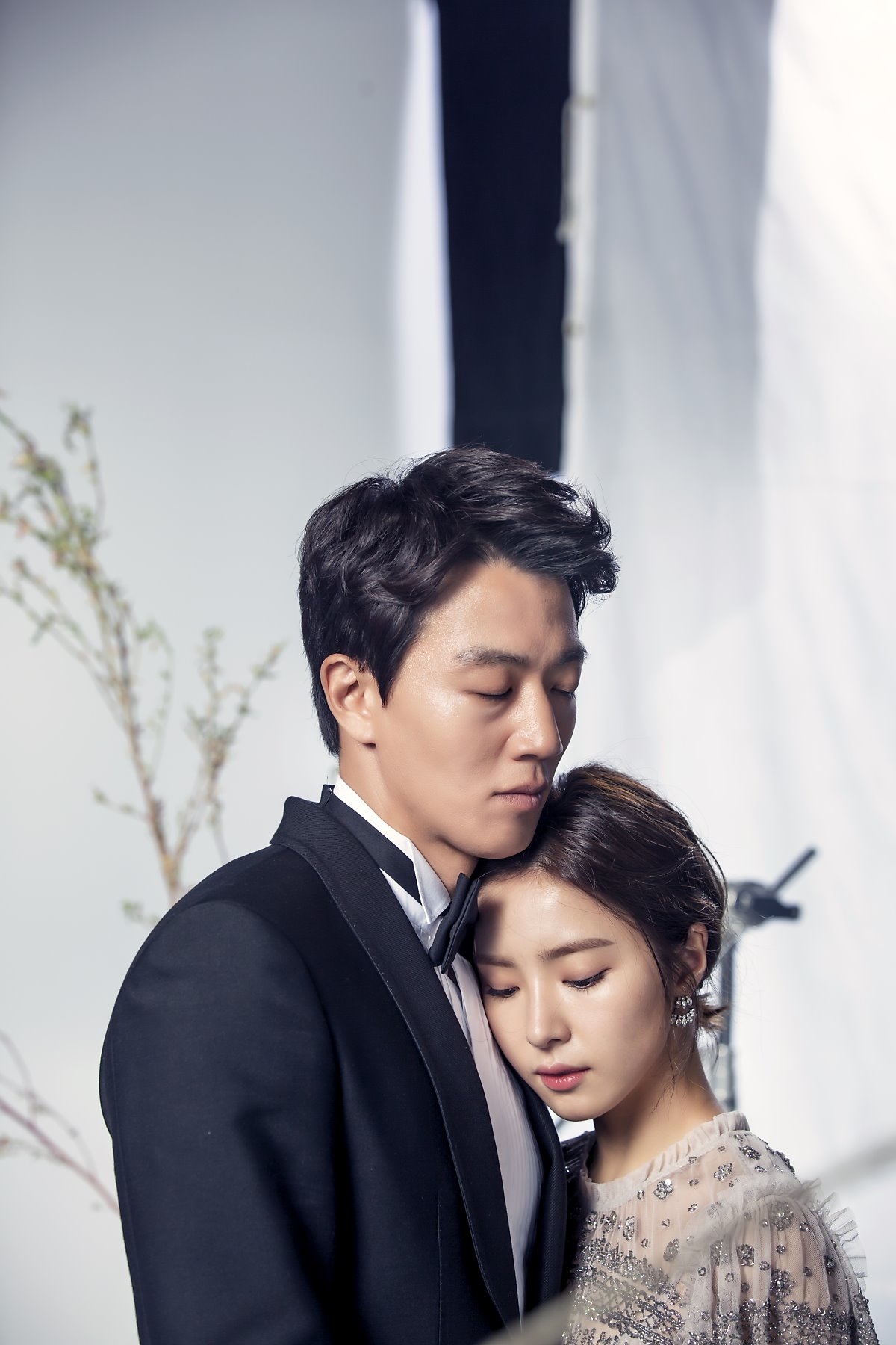 Shin Se Kyung xinh đẹp động lòng người trong vòng tay Kim Rae Won