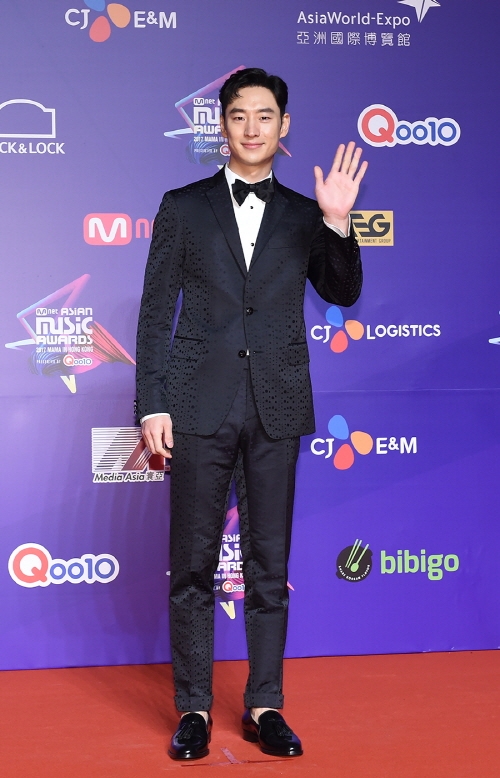 Dàn khách mời trao giải hoành tráng của MAMA 2017 tại Hong Kong