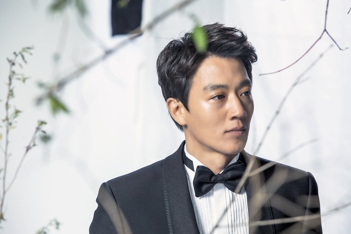 Shin Se Kyung xinh đẹp động lòng người trong vòng tay Kim Rae Won