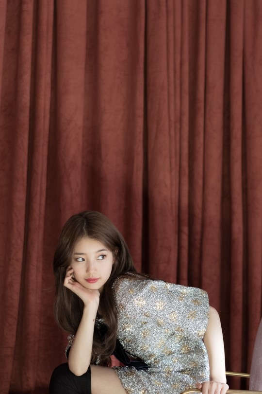 Hậu trường Suzy chụp bộ ảnh chào năm mới 2018
