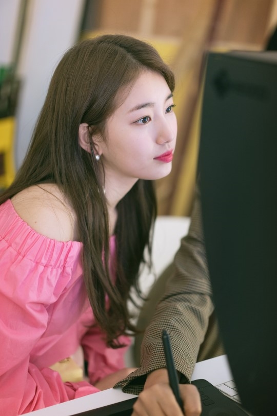 Hậu trường Suzy chụp bộ ảnh chào năm mới 2018
