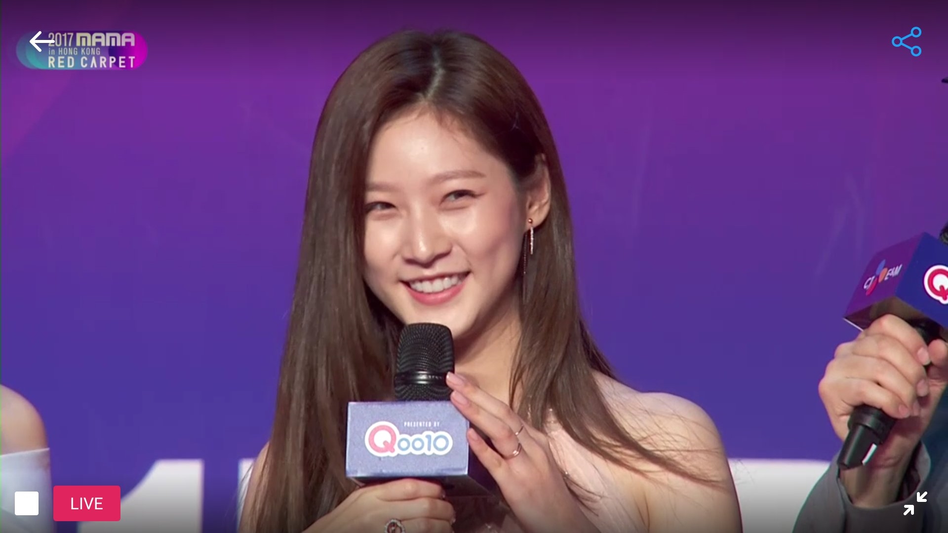 Kim Sae Ron xinh như nữ thần trên thảm đỏ MAMA 2017 Hong Kong