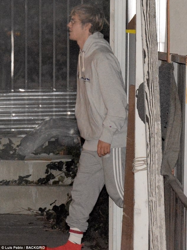 Selena Gomez và Justin Bieber đi hẹn hò sau thời gian xa cách