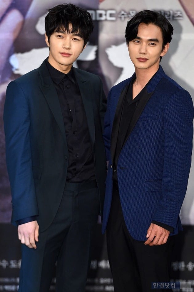Khi idol chụp ảnh cùng diễn viên