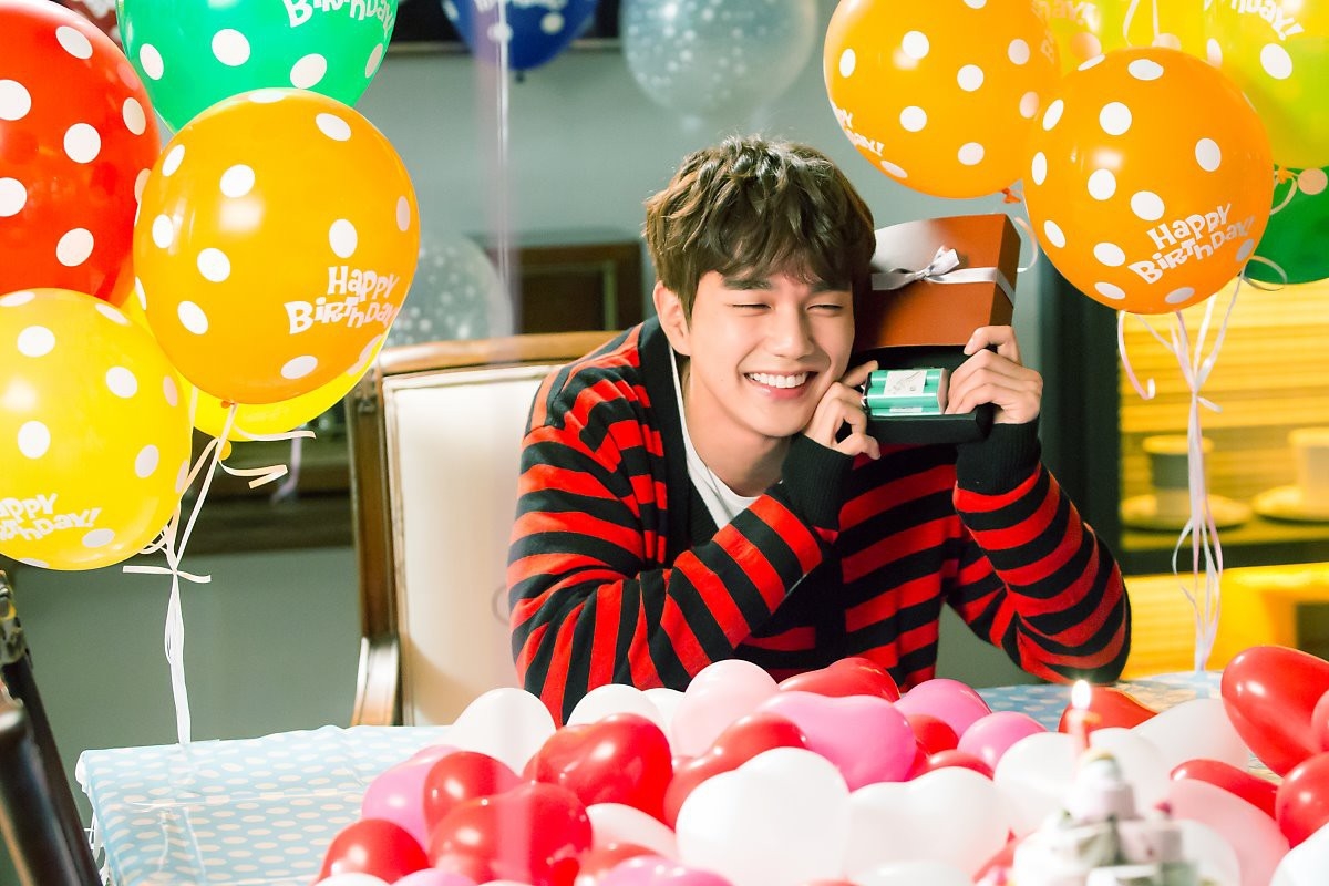 Yo Seung Ho đẹp trai “chết người” sánh đôi bên mỹ nhân trong phim mới
