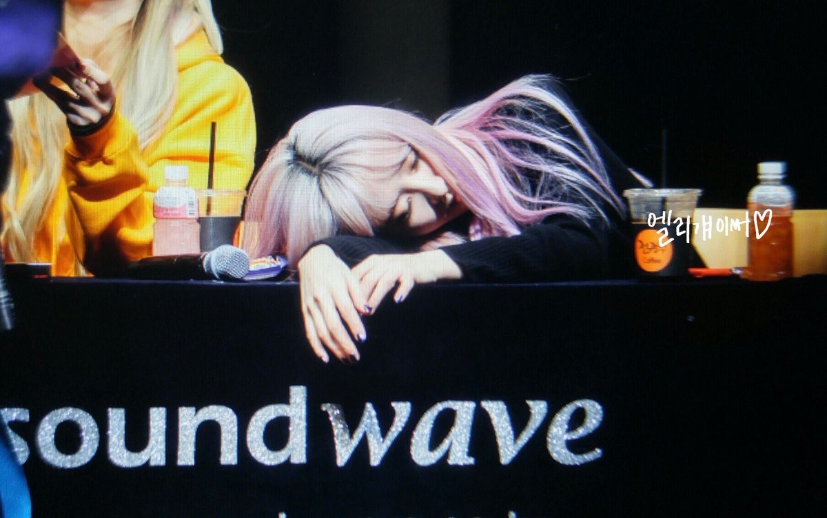 Mỹ nhân Kpop đã đẹp thì nhắm mắt cũng đẹp