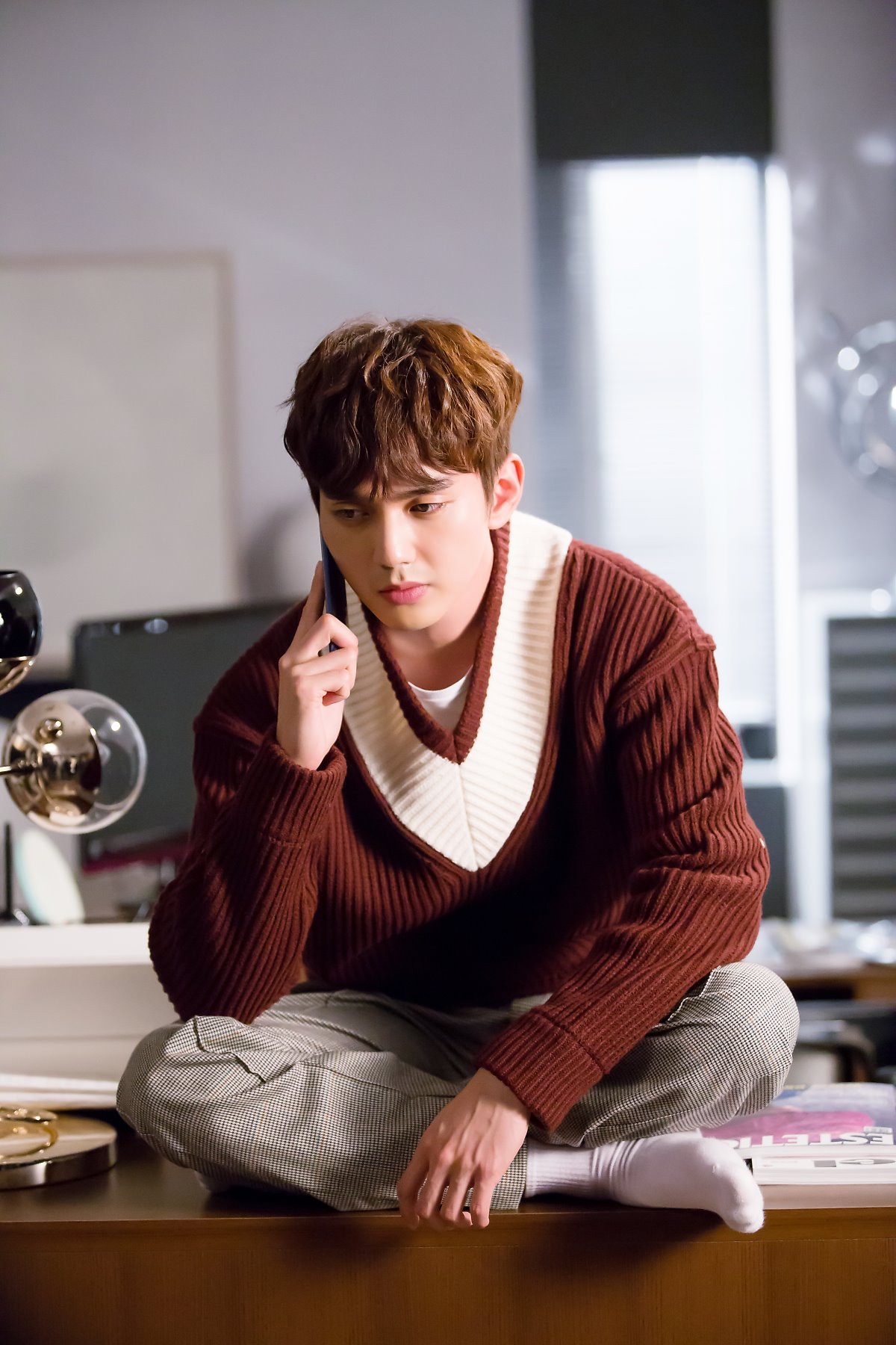 Yo Seung Ho đẹp trai “chết người” sánh đôi bên mỹ nhân trong phim mới