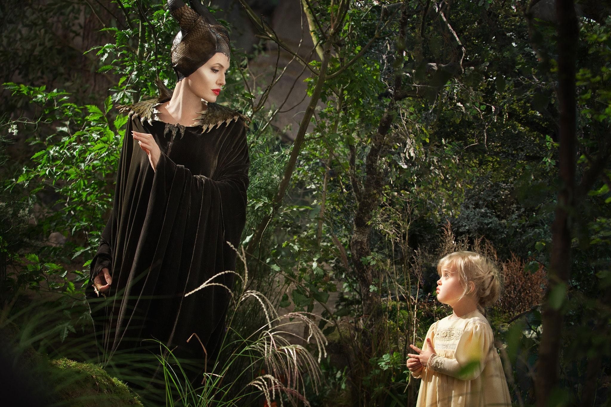 So sánh những nàng công chúa Disney phiên bản live-action