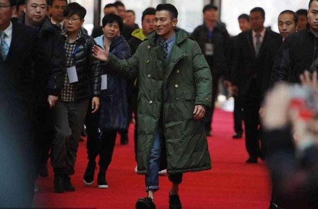 Những tuyệt chiêu giữ ấm của dàn sao Hoa ngữ giữa mùa đông giá rét
