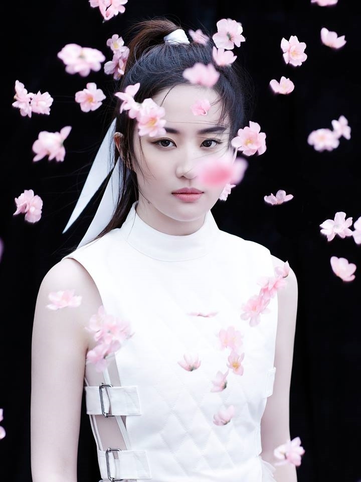 So sánh những nàng công chúa Disney phiên bản live-action