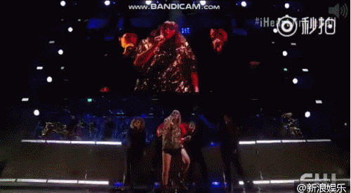 C-net dậy sóng vì hình ảnh phát tướng của Taylor Swift