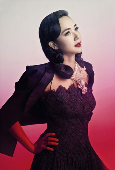 Địch Lệ Nhiệt Ba, AngelaBaby từng vất vả kiếm sống trước khi nổi tiếng