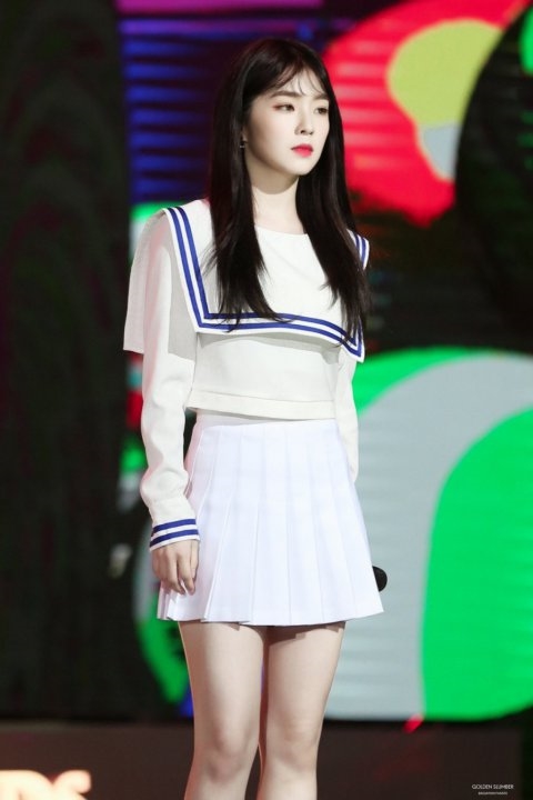 Tzuyu và Jisoo bị chê kém sắc khi để mái, Irene nhận nhiều lời khen