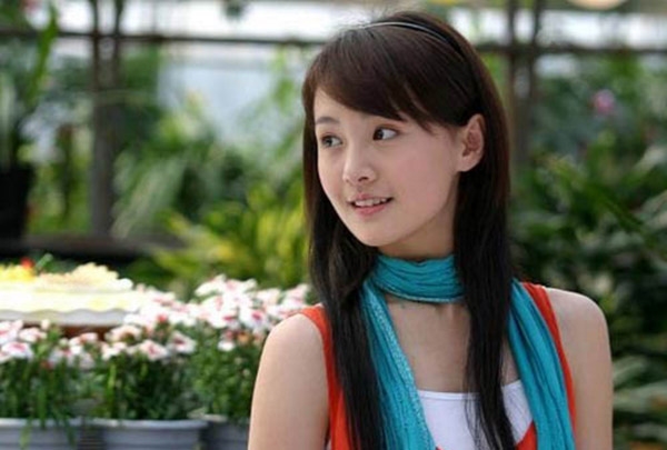 Những diễn viên Hoa ngữ “dở khóc dở cười” vì ngoại hình trẻ con!