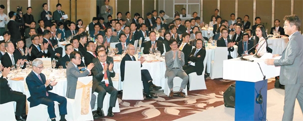 SM có kế hoạch thành lập một nhóm nhạc Việt Nam