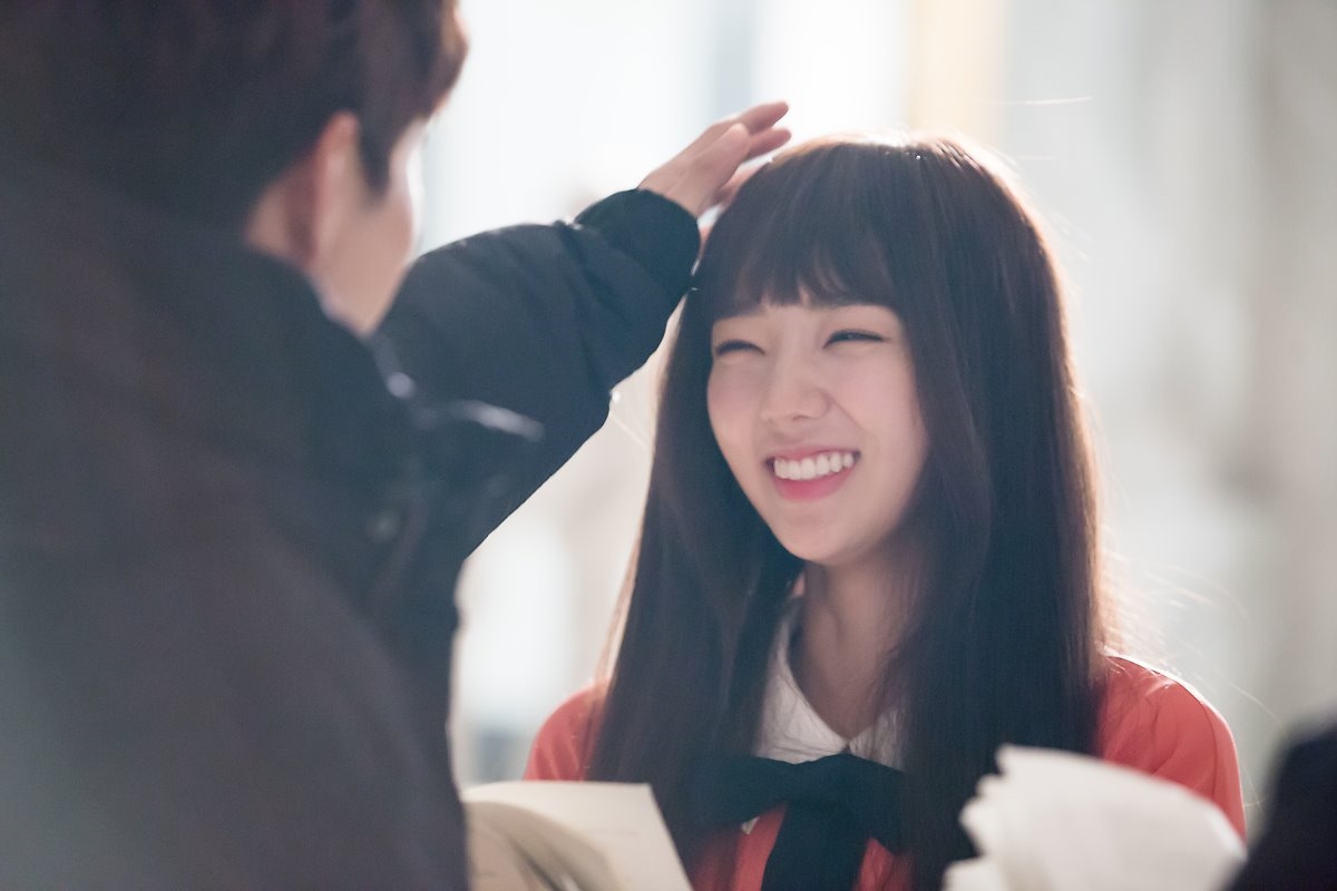 Yoo Seungho - Chae Soobin đẹp đôi trong poster mới của I'm Not A Robot