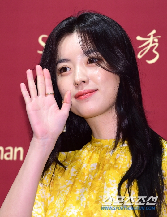 Han Hyo Joo duyên dáng, thanh lịch, xinh như tiên nữ trong sự kiện mới