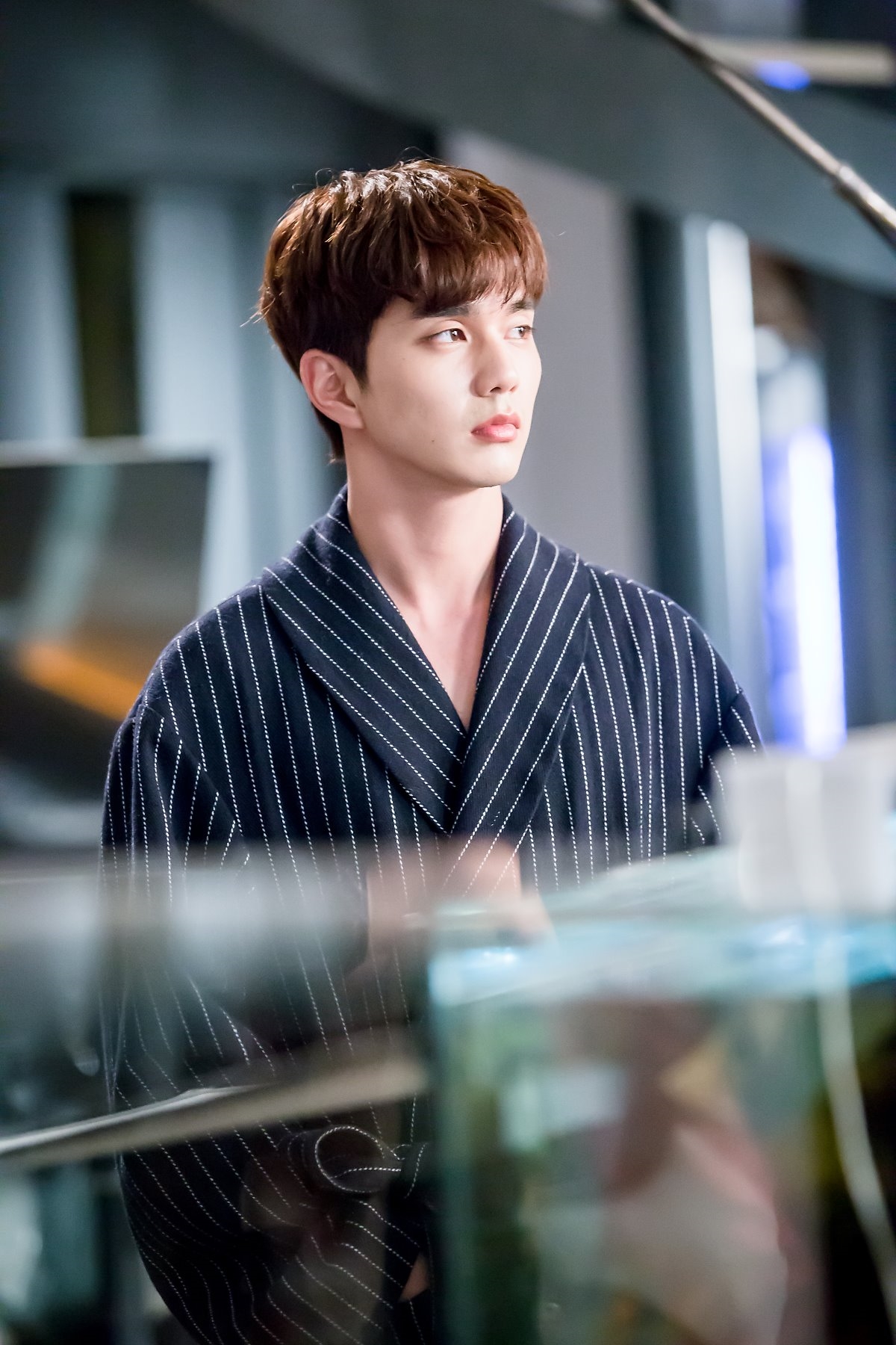 Yoo Seungho - Chae Soobin đẹp đôi trong poster mới của I'm Not A Robot