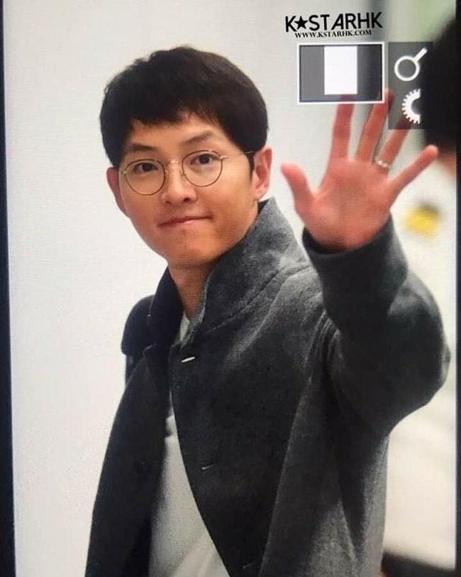 Song Joong Ki thay đổi với với style kì lạ