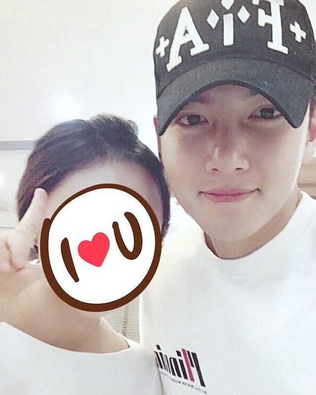 Ji Chang Wook đăng ảnh mới thông báo trở lại doanh trại quân đội