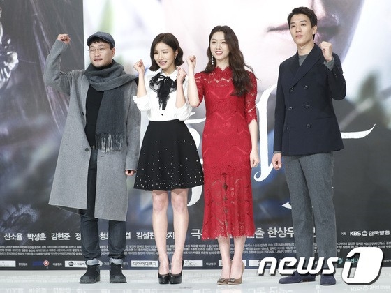 Nữ phụ vô danh “lấn át” Shin Se Kyung và Kim Rae Won
