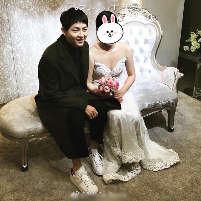 Song Joong Ki thay đổi với với style kì lạ