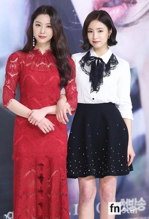 Nữ phụ vô danh “lấn át” Shin Se Kyung và Kim Rae Won