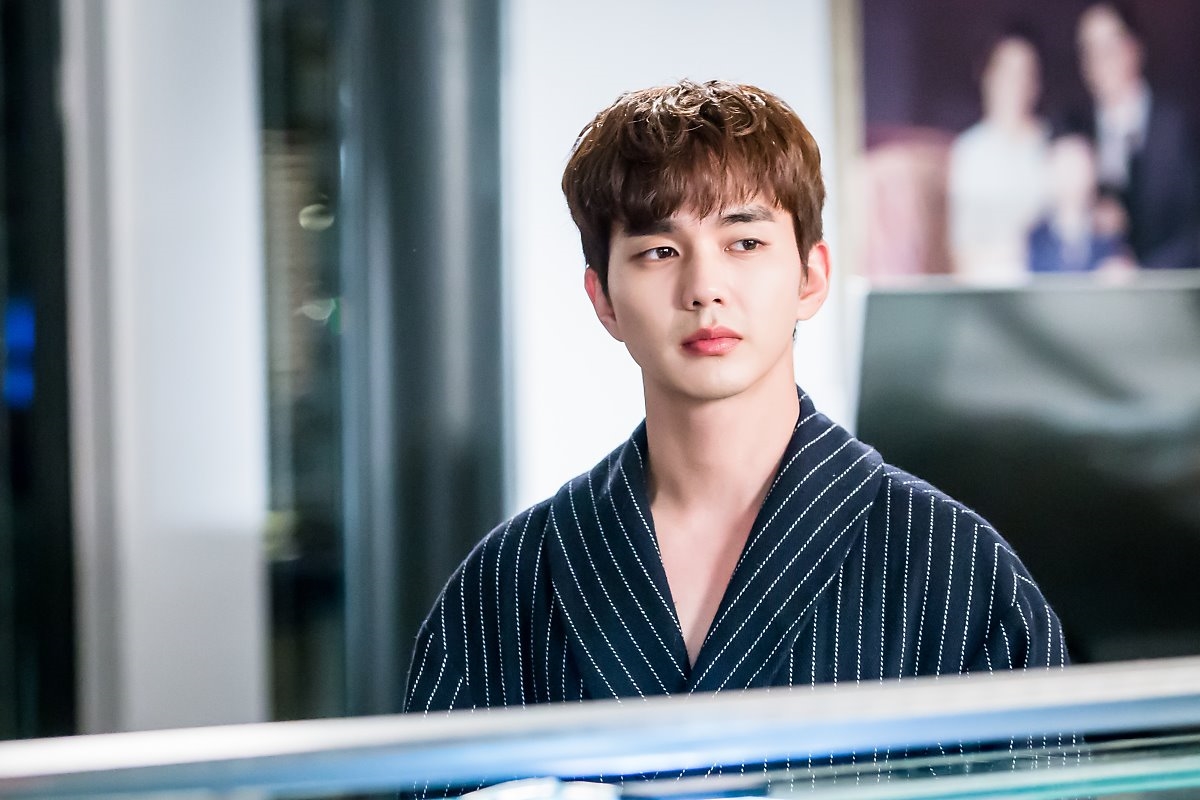 Yoo Seungho - Chae Soobin đẹp đôi trong poster mới của I'm Not A Robot