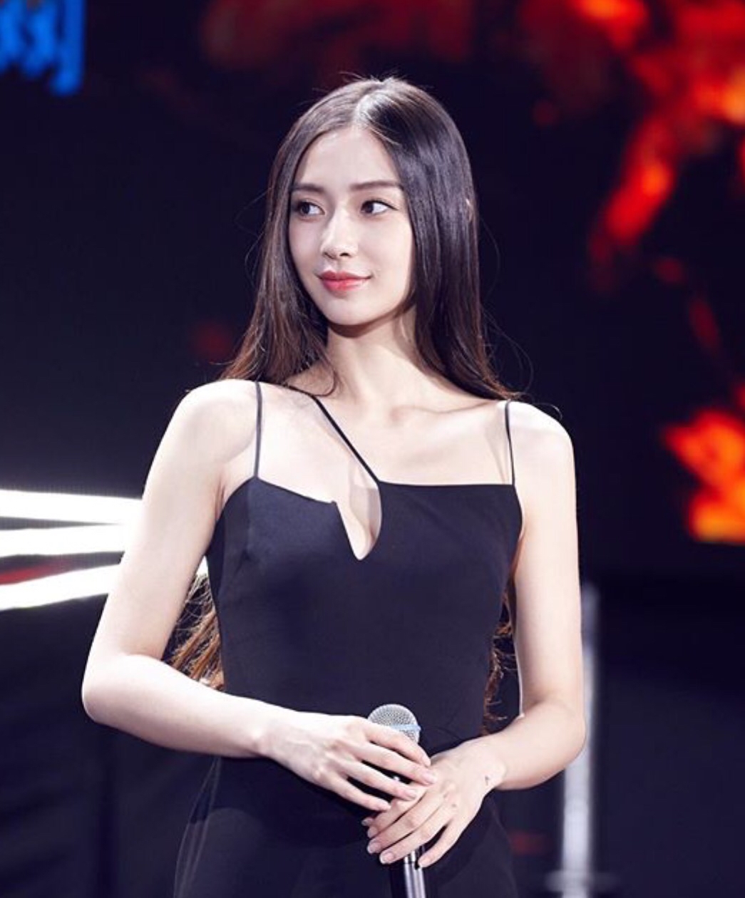 Khi mỹ nhân Hoa ngữ buông xõa tóc dài