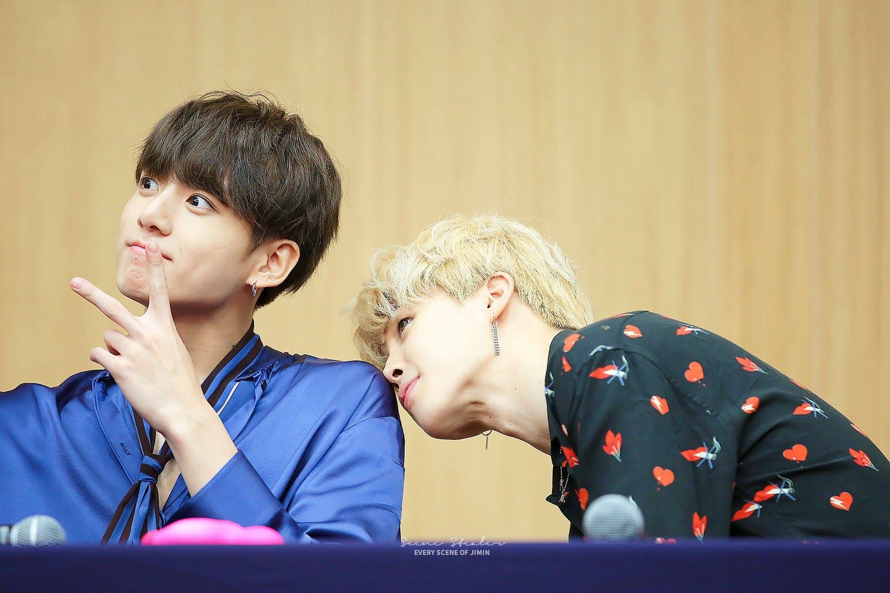 JiKook trở thành cặp đôi được ship nhiều nhất 2017