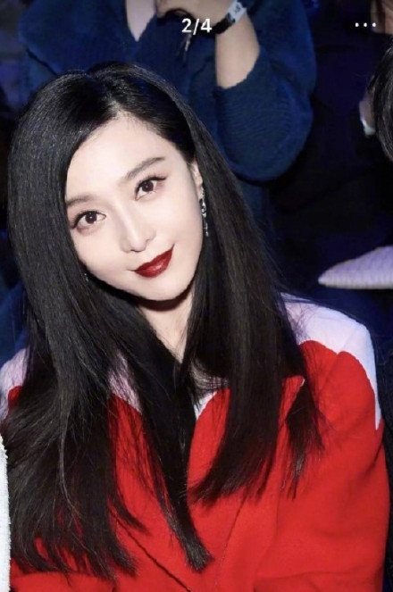 Knet nhận xét Phạm Gia thành 'bạch tuộc' khi đứng cạnh AngelaBaby