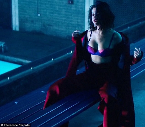 Selena Gomez cực gợi cảm sau tin đồn tái hợp Justin Bieber