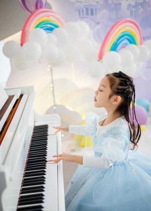 Choáng với tài năng thiên bẩm của các thiên thần nhí nhà sao Hoa ngữ