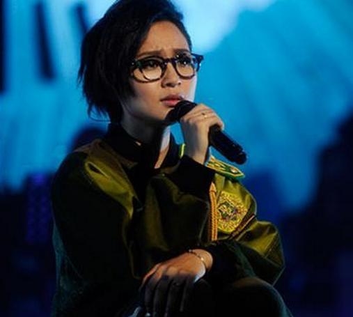 Những màn hát nhép “đi vào lịch sử” của sao Hoa ngữ