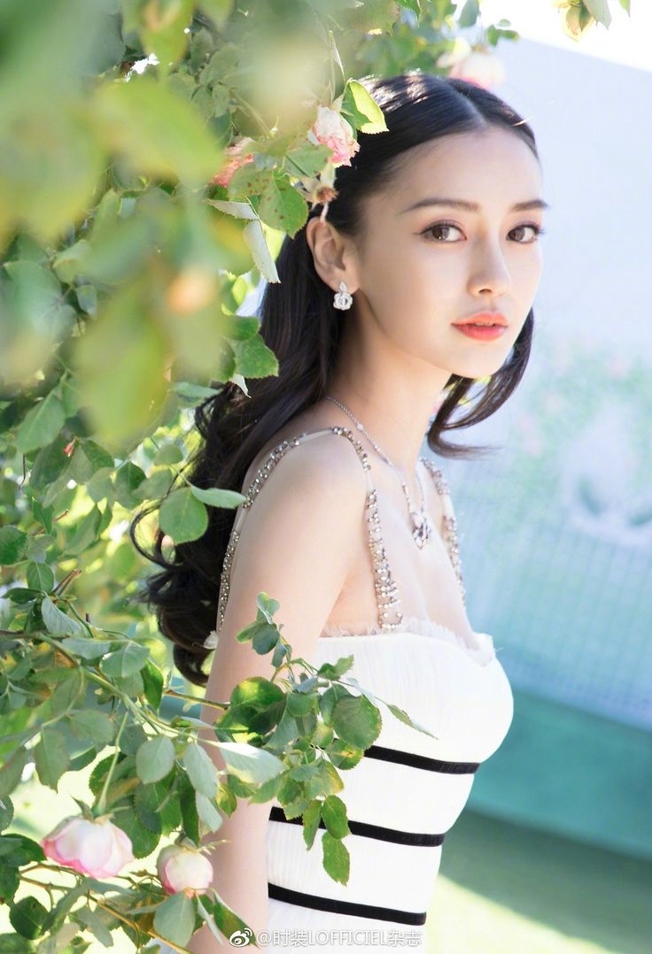 Khi mỹ nhân Hoa ngữ buông xõa tóc dài