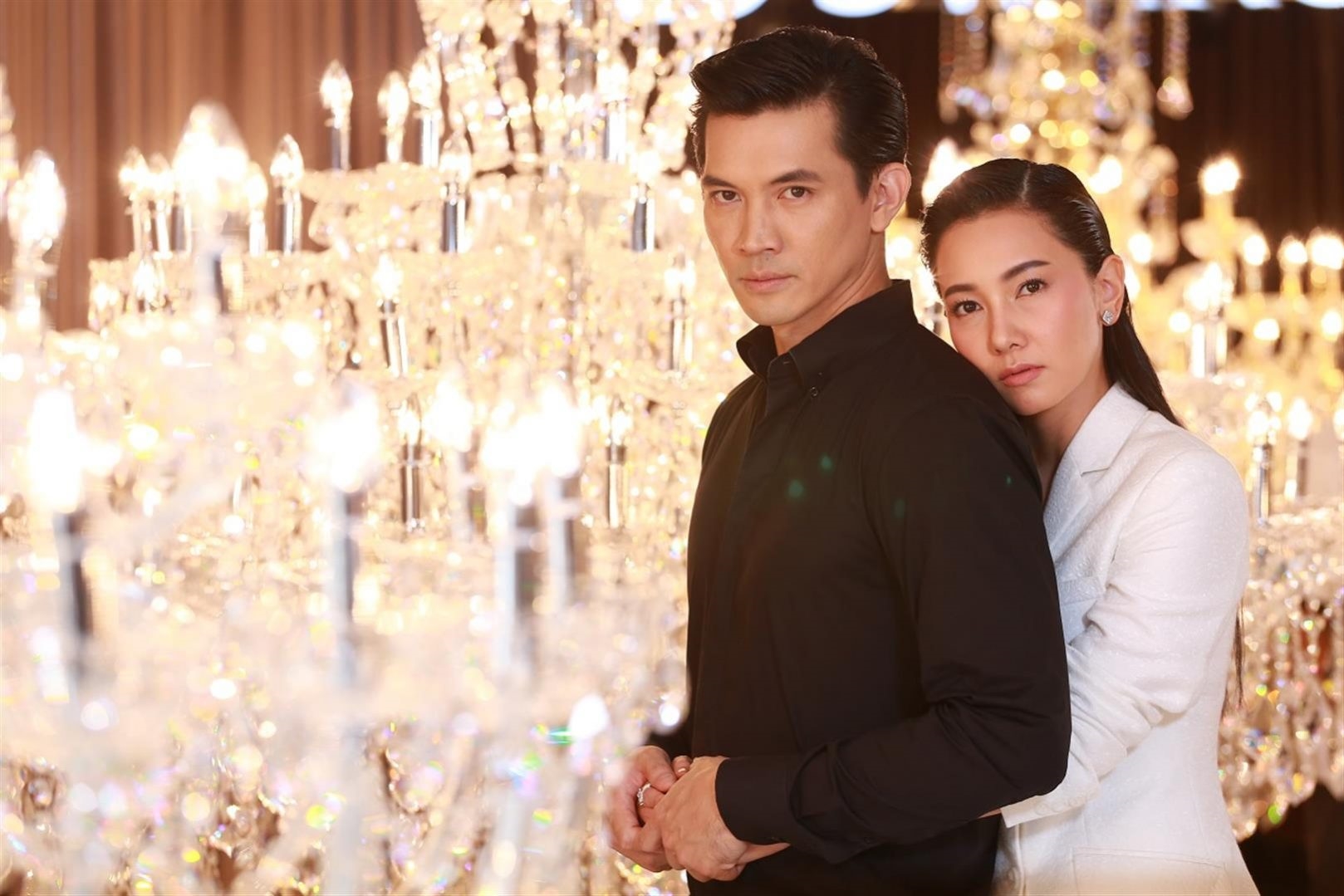 Fan ngóng chờ phim mới của hai ông - bà hoàng thể loại drama Thái