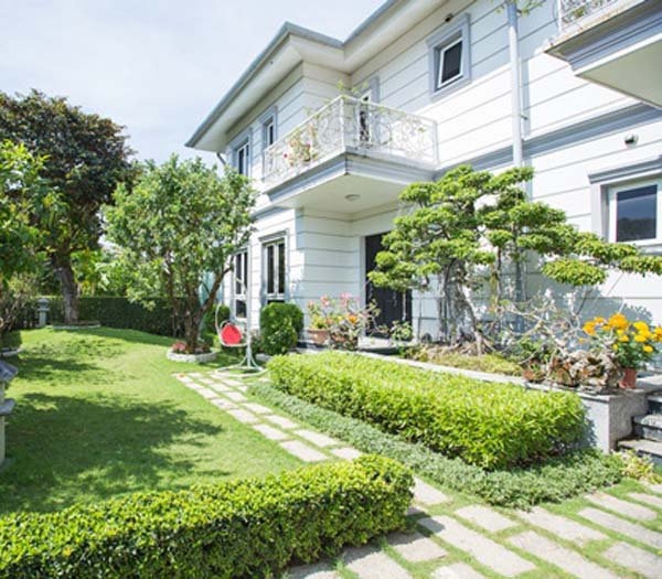 Ngắm nhìn các biệt thự xa hoa “nhìn là ngất” của sao Việt.