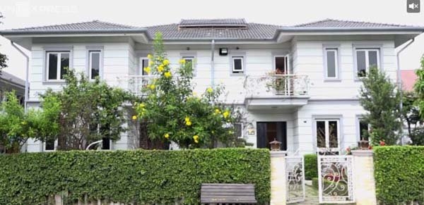 Ngắm nhìn các biệt thự xa hoa “nhìn là ngất” của sao Việt.