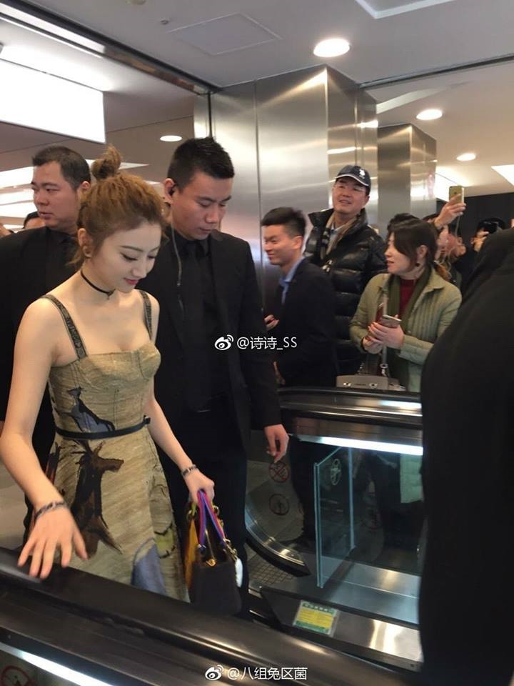 Triệu Lệ Dĩnh - AngelaBaby đọ sắc tại sự kiên ra mắt sản phẩm của Dior