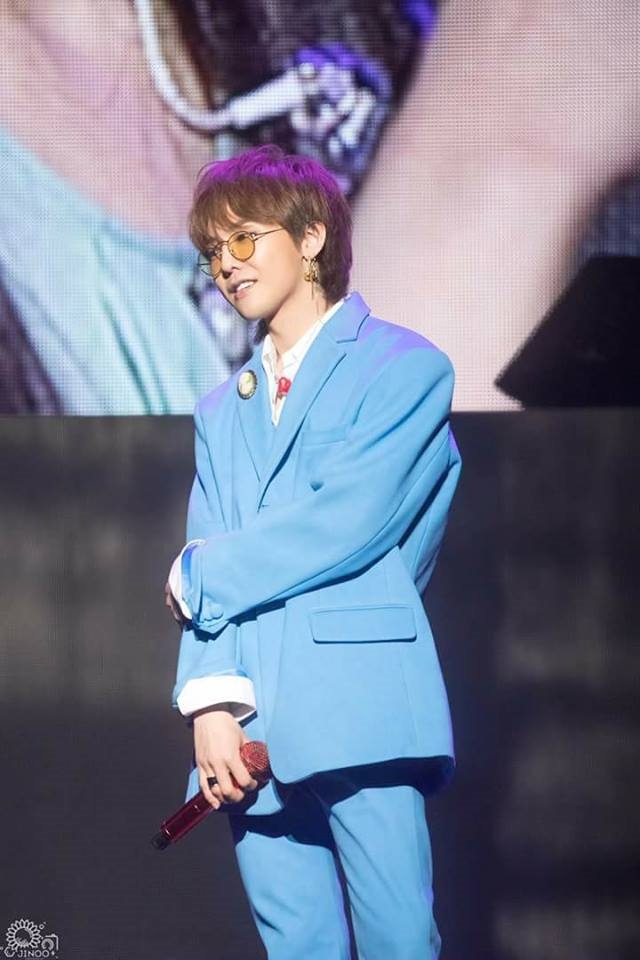Gu thời trang tươm tất, đẹp như nam thần của G-Dragon dạo gần đây