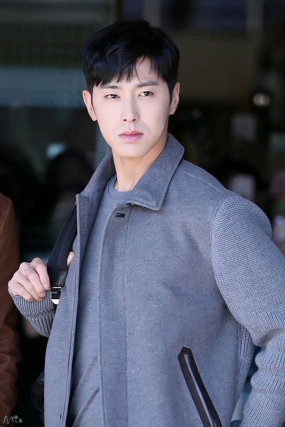 Khi idol Hàn Quốc hóa soái ca ngôn tình, ai sẽ là nhân vật phù hợp?