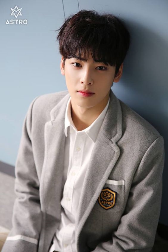 Khi idol Hàn Quốc hóa soái ca ngôn tình, ai sẽ là nhân vật phù hợp?