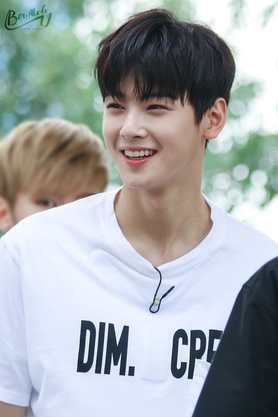 Khi idol Hàn Quốc hóa soái ca ngôn tình, ai sẽ là nhân vật phù hợp?