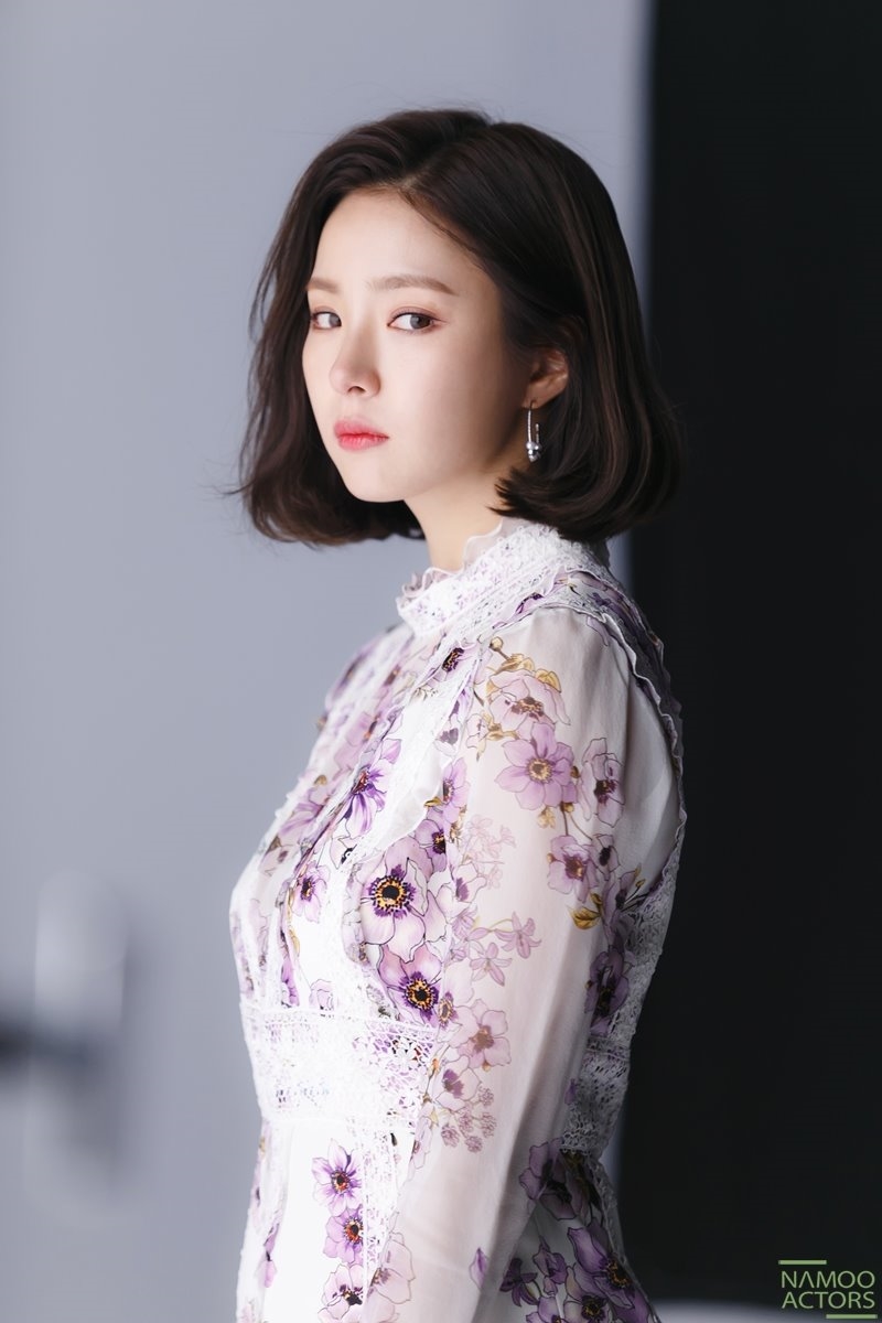 Shin Se Kyung đẹp không góc chết trong loạt ảnh hậu trường phim mới