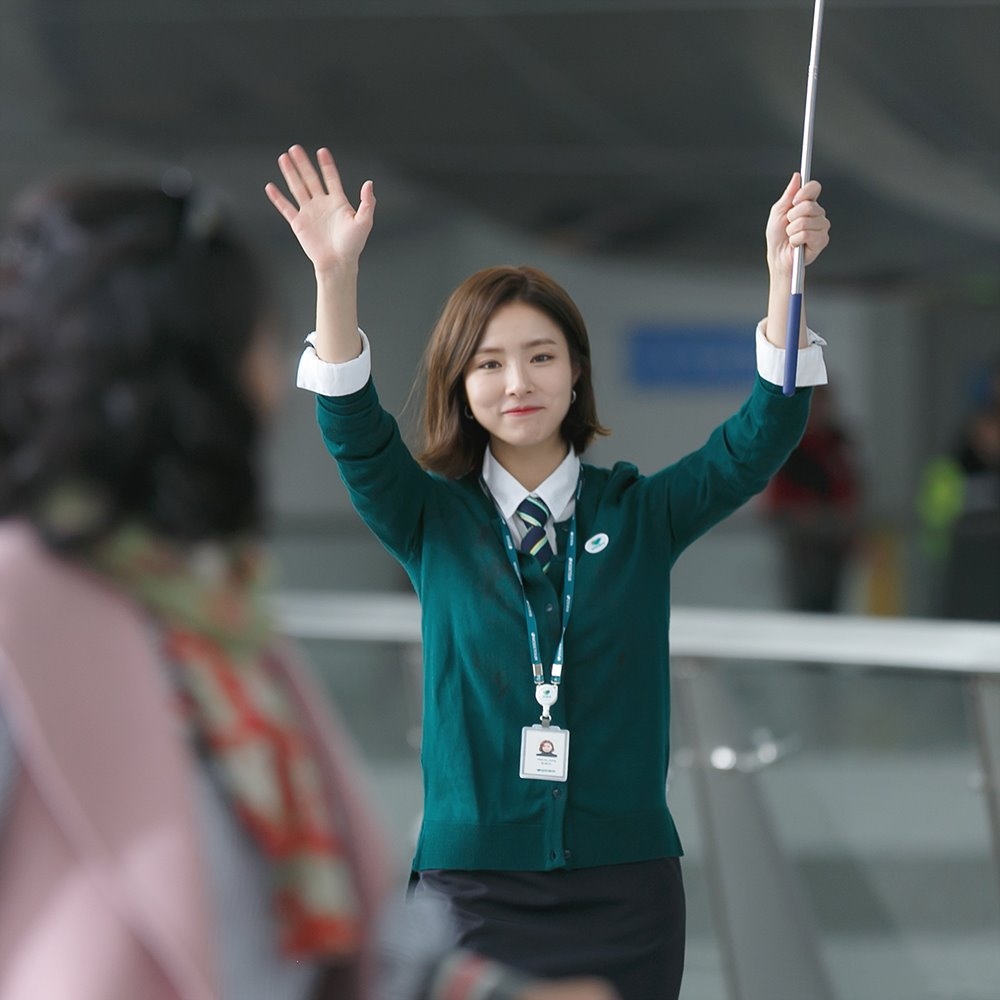 Shin Se Kyung đẹp không góc chết trong loạt ảnh hậu trường phim mới