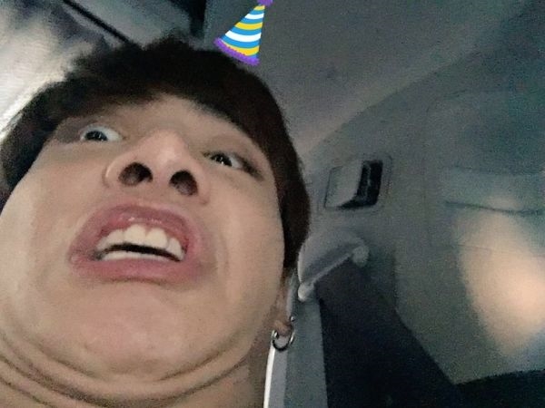 Chân dung hai cậu út bị các anh dìm hàng thê thảm nhất Kpop