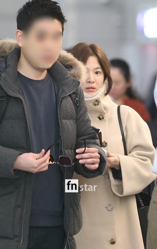 Song Hye Kyo mặt mộc tóc rối cư dân mạng Hàn vẫn khen lấy khen để