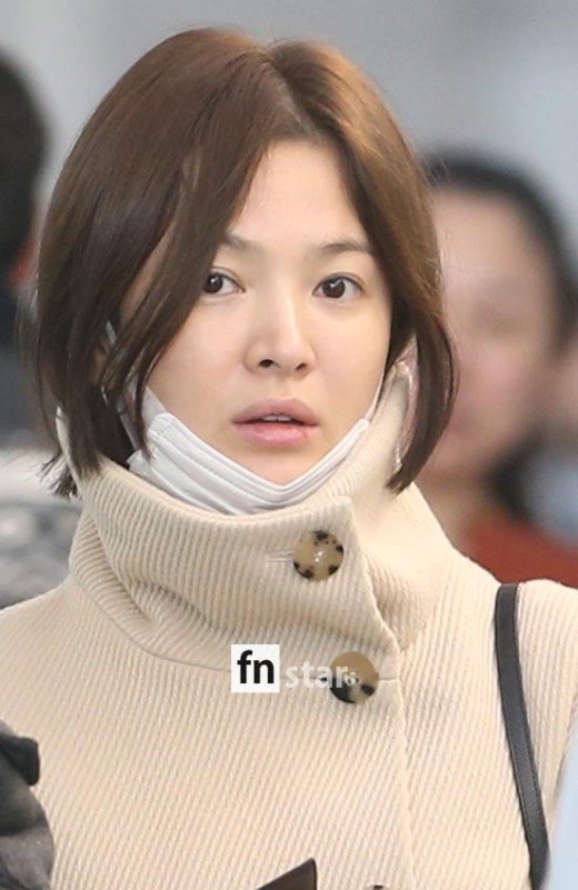 Song Hye Kyo mặt mộc tóc rối cư dân mạng Hàn vẫn khen lấy khen để